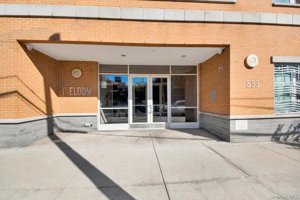 853 Macy Place #4H, Bronx, NY 10455