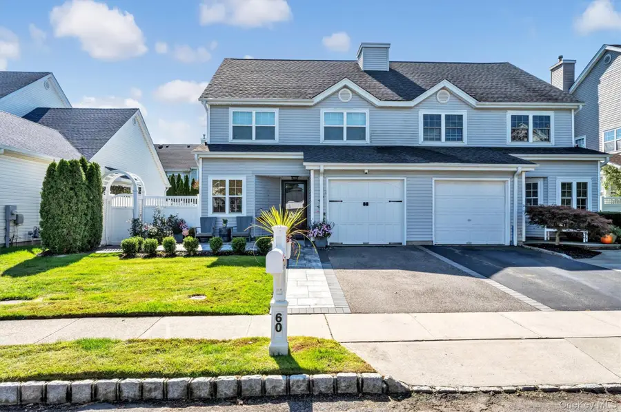 60 Herrels Circle, Melville, NY 11747 - Image #3