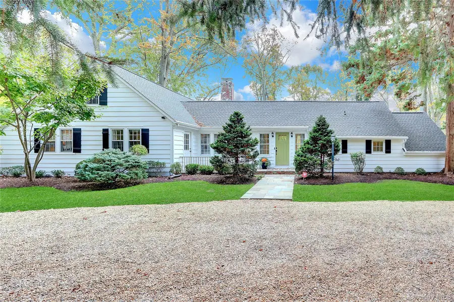 14 Highwood Road, Setauket, NY 11733 - Image #2