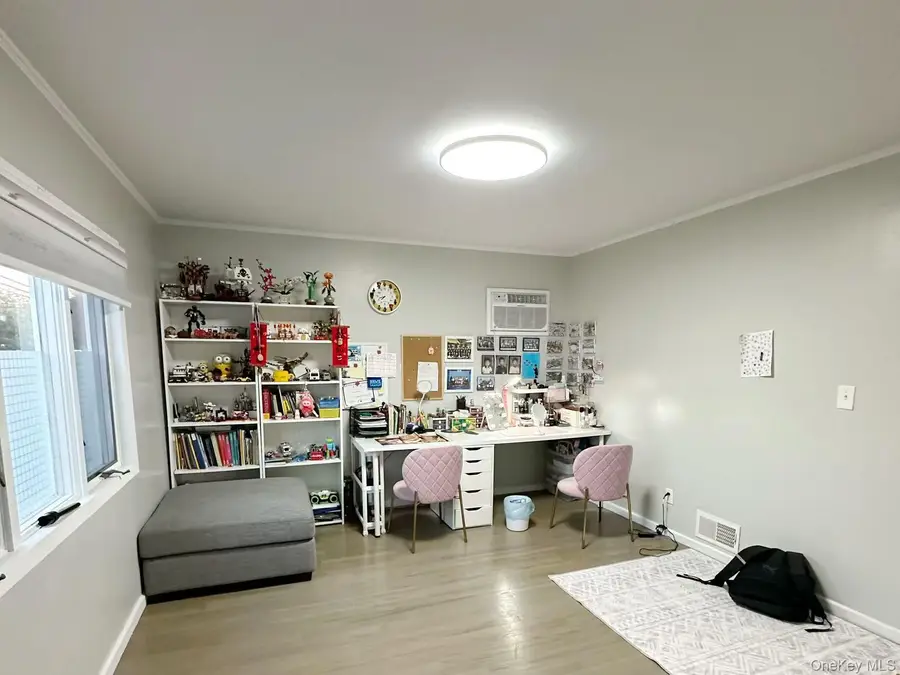 69 Virginia Avenue, Plainview, NY 11803 - Image #2