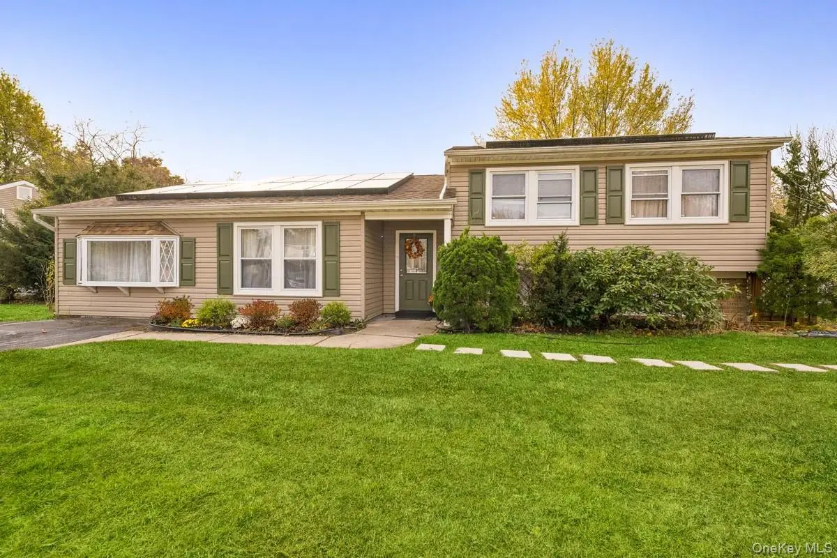 26 Grand Canyon Lane, Coram, NY 11727 - Image #1