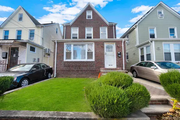 114-42 211th St, Cambria Heights, NY 11411