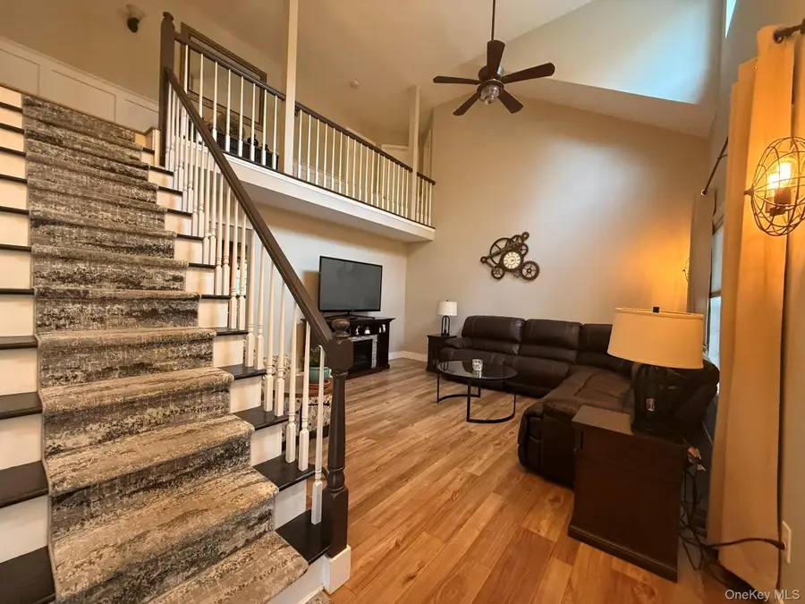 40 Winnecomac Circle, Kings Park, NY 11754 - Image #2