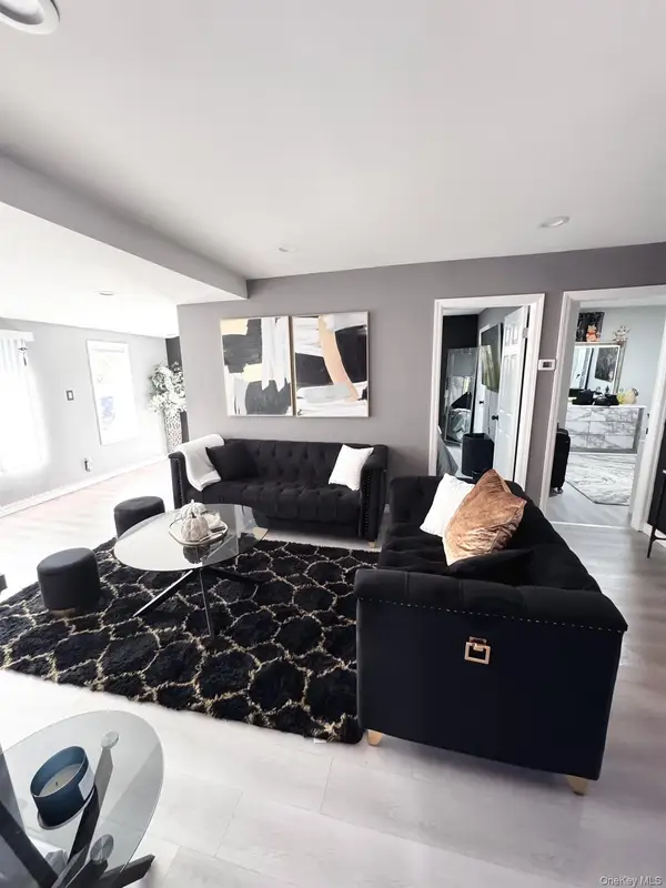 130 Archer Avenue, Copiague, NY 11726