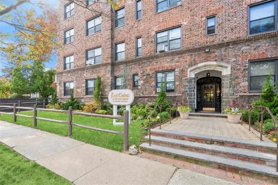 141 Woodmere Boulevard #5C, Woodmere, NY 11598 - Image #3