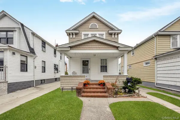 91-15 Vanderveer Street, Queens Village, NY 11428