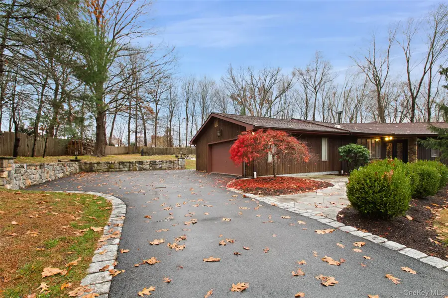 22 Franklin Drive, Mahopac, NY 10541 - Image #2