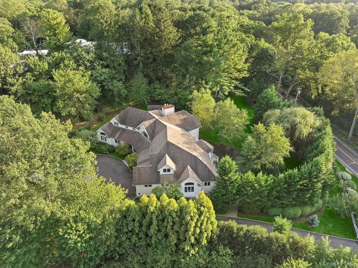 144 Round Swamp Road, Melville, NY 11747 - Image #1