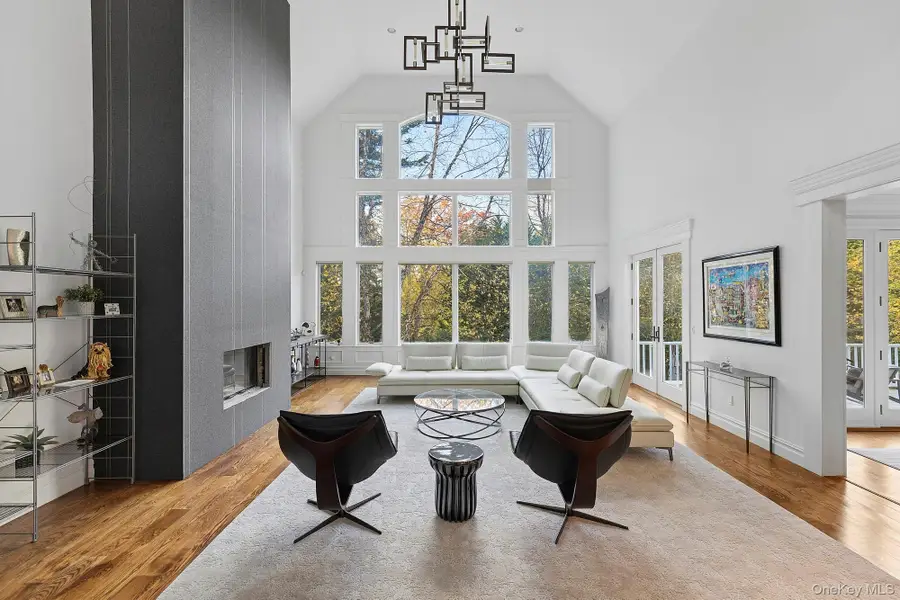 144 Round Swamp Road, Melville, NY 11747 - Image #2