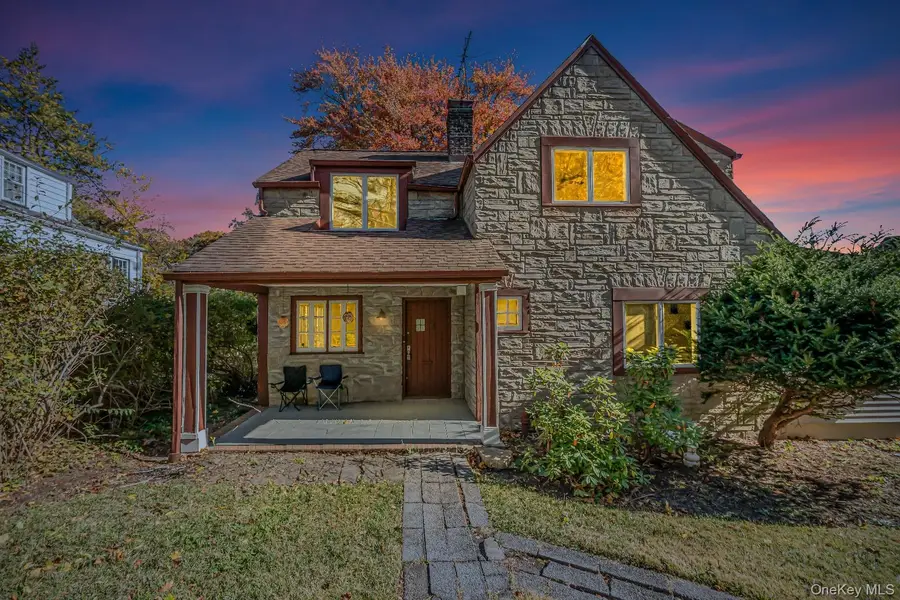 39 Hillcrest Rd, Hartsdale, NY 10530 - Image #2