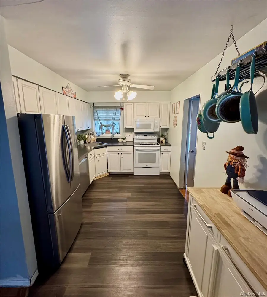 99 Grand Avenue, Shirley, NY 11967 - Image #3