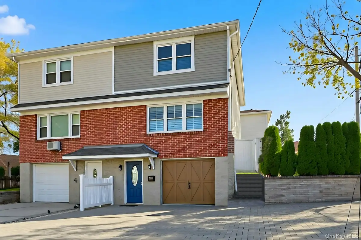 250-04 39th Road, Little Neck, NY 11363 - Image #1