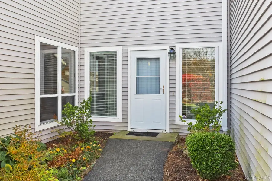 401 Woodsbrook Drive, Mahopac, NY 10541 - Image #3