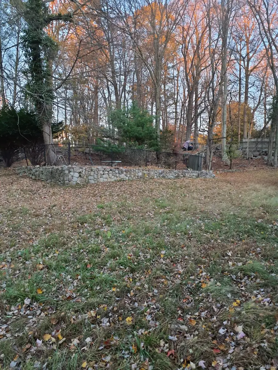 65 Laura Drive, Airmont, NY 10952 - #3