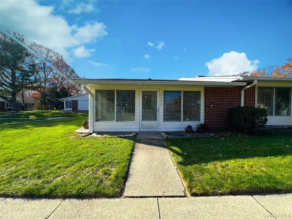 169 Ventry Court #A, Ridge, NY 11961