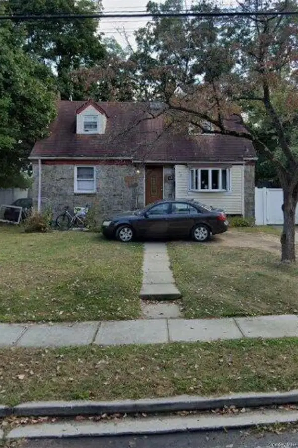 123 Smith Street, Roosevelt, NY 11575