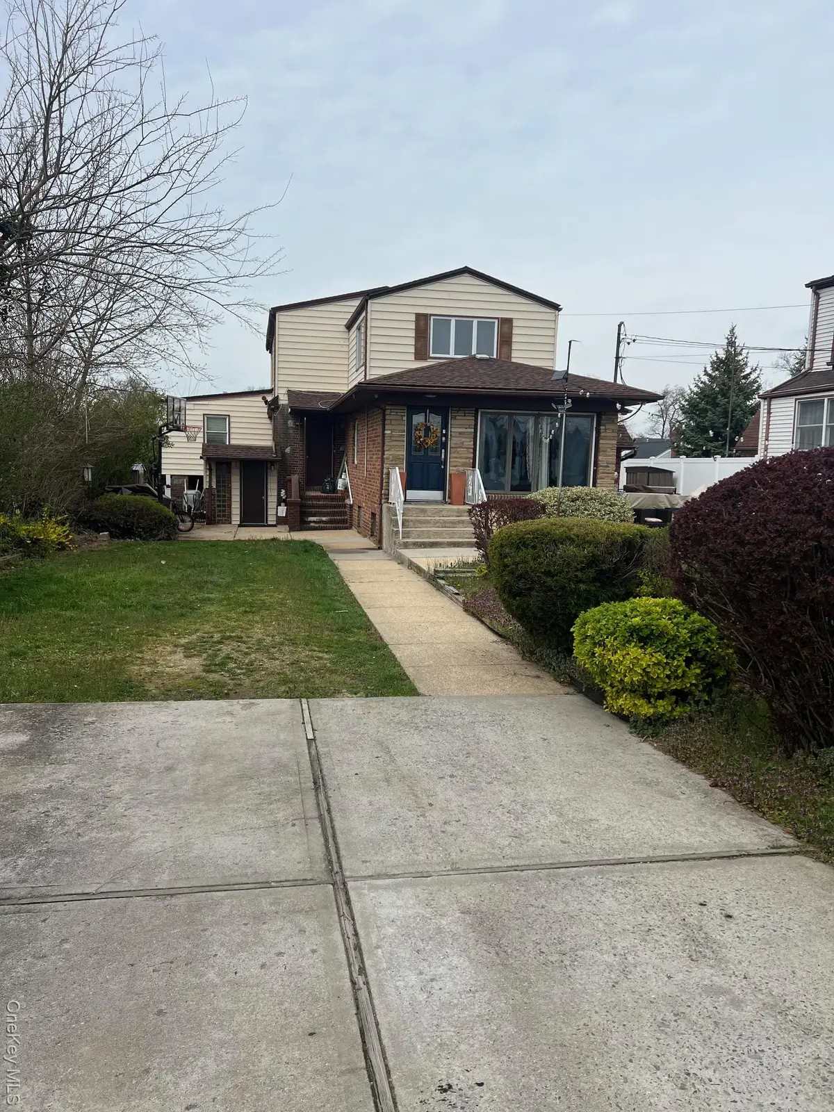 240 Oakley Avenue, Elmont, NY 11003 - Image #1