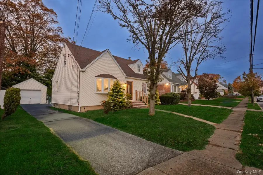 85 Todd Road, Valley Stream, NY 11580 - Image #3