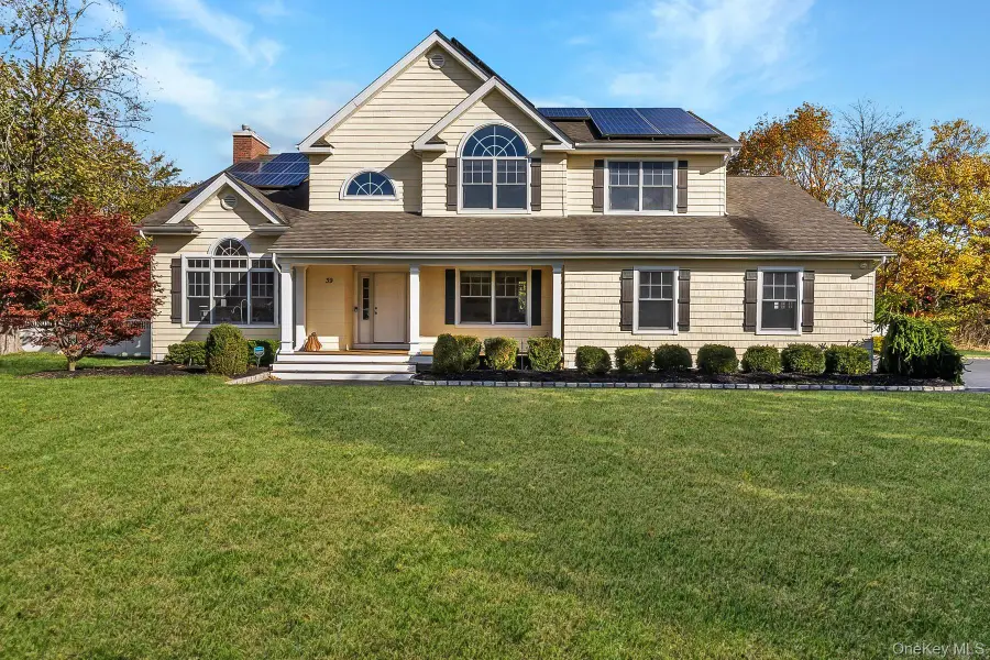 39 E Culver Lane, East Moriches, NY 11940 - Image #3