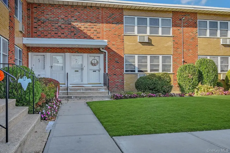 45 Farber Drive #45, West Babylon, NY 11704 - Image #2