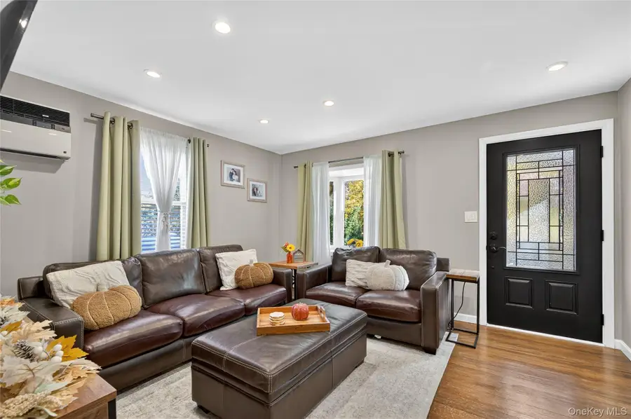 62 Mccouns Lane, Oyster Bay, NY 11771 - Image #3