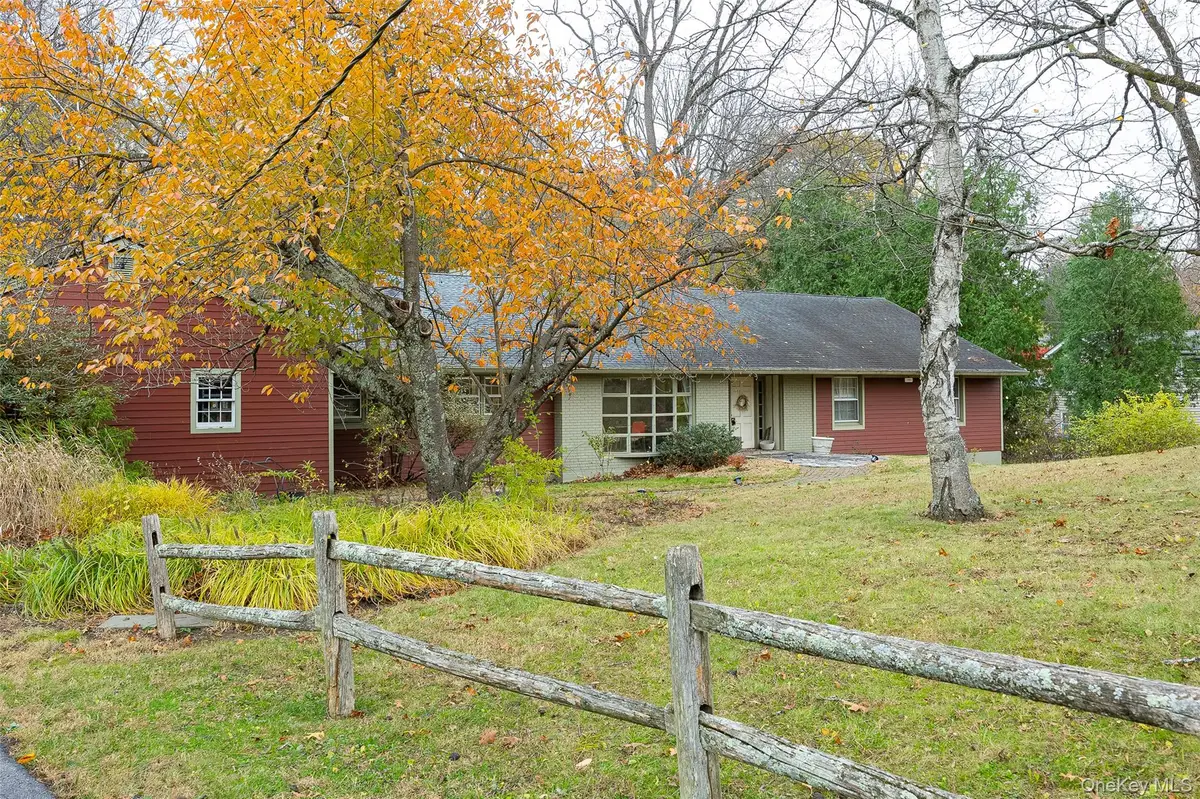 21 Walnut Hill Road, Poughkeepsie, NY 12603 - Image #1