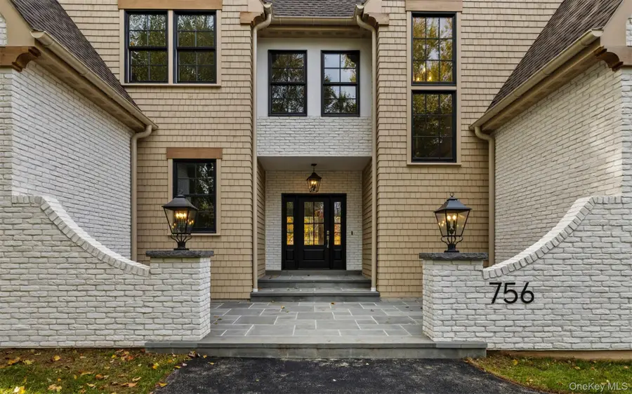 756 Mount Sinai-coram Road, Mount Sinai, NY 11766 - Image #2