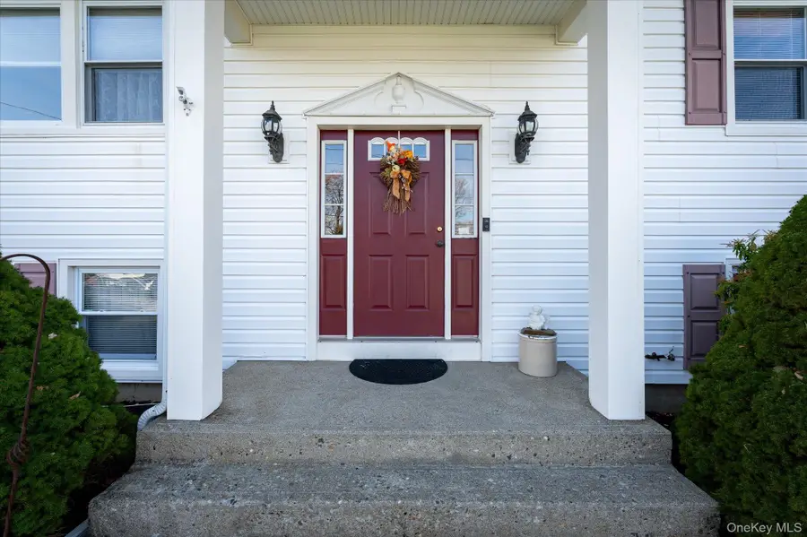 523 Manchester Road, Yorktown Heights, NY 10598 - Image #2