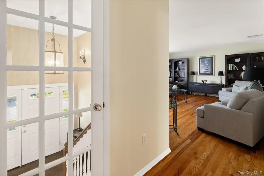 523 Manchester Road, Yorktown Heights, NY 10598 - Image #3