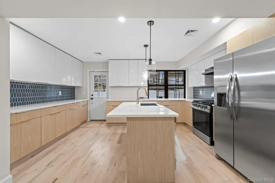 8060 164th Street, Jamaica, NY 11432 - Image #3