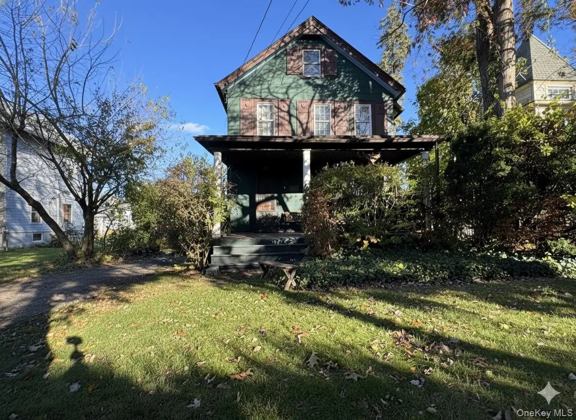 42 Chestnut Street, Glen Cove, NY 11542 - Image #1