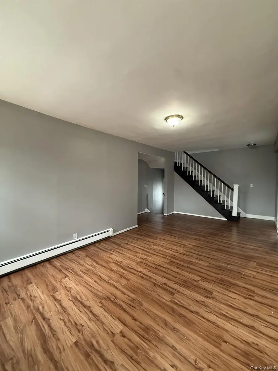 2760 Locust Avenue, Ronkonkoma, NY 11779 - Image #3