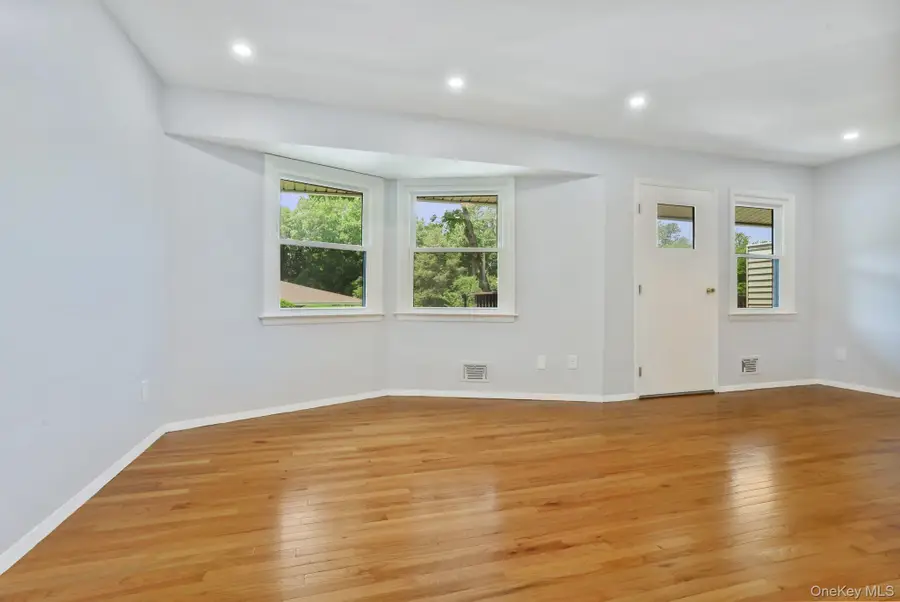 34 Warwick Place #D, Yorktown Heights, NY 10598 - Image #2