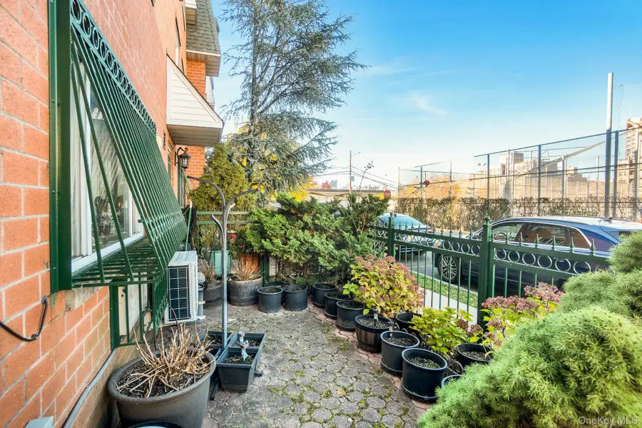 1308 33rd Avenue, Astoria, NY 11106 - Image #3