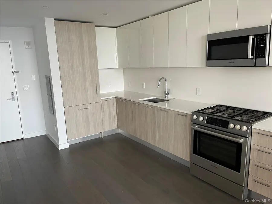 131-05 40th Road #PH1D, Flushing, NY 11354 - Image #3