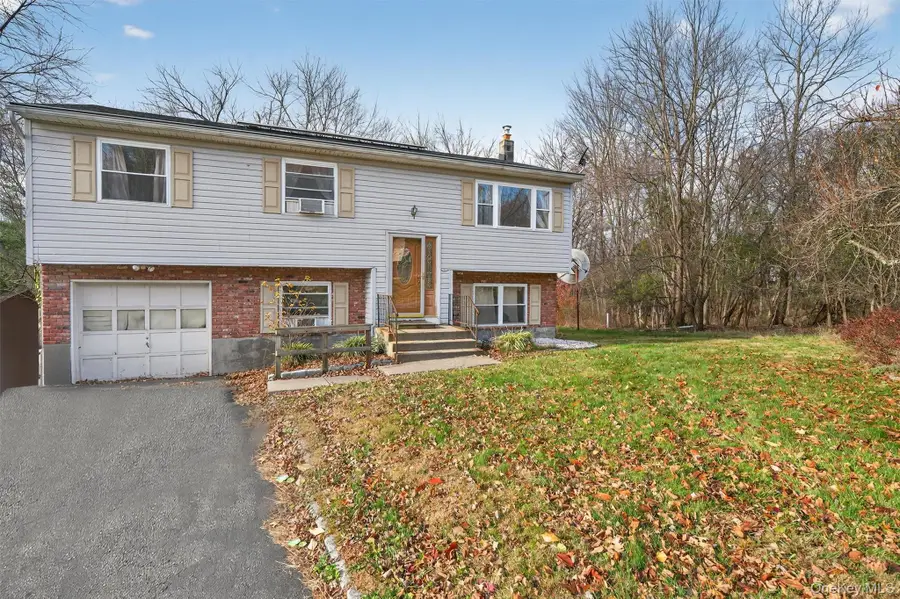 41 Decker Drive, Washingtonville, NY 10992 - Image #3