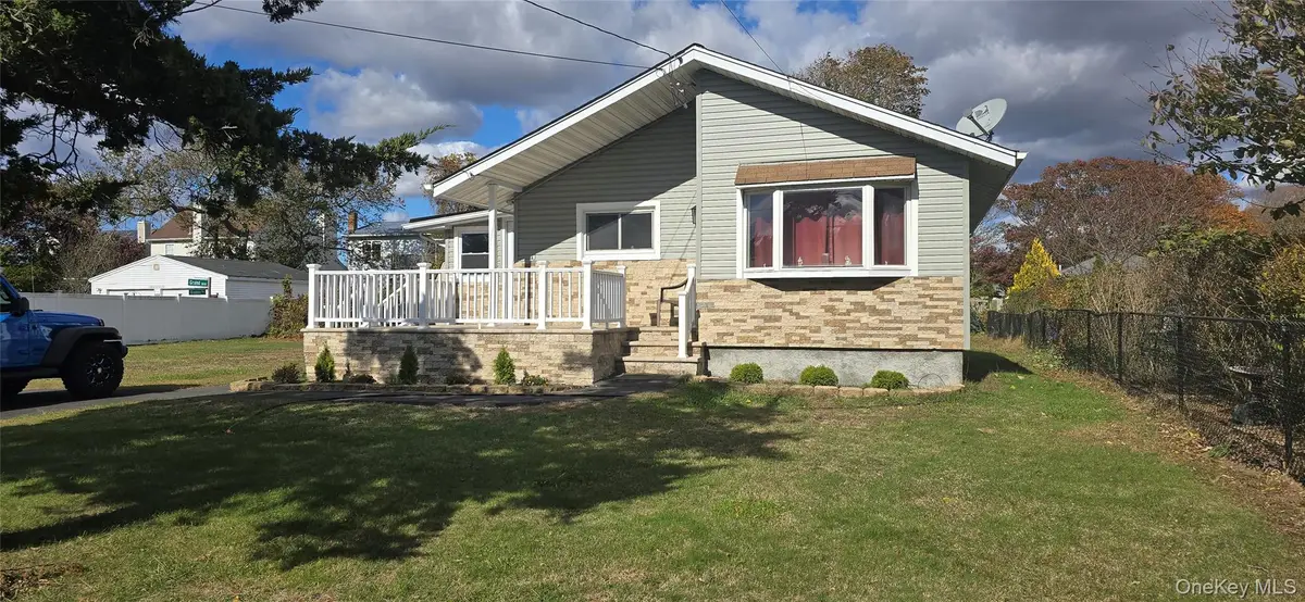 19 Kent Drive, Shirley, NY 11967 - Image #1