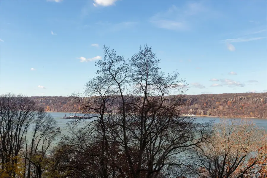 2621 Palisade Avenue #4J, Bronx, NY 10463 - Image #2