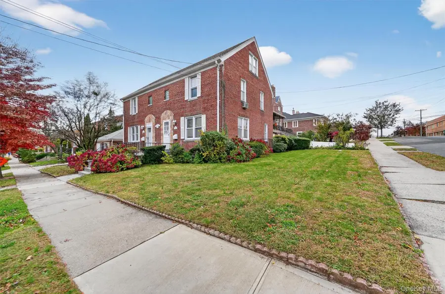 2247 Mickle Avenue, Bronx, NY 10469 - Image #2