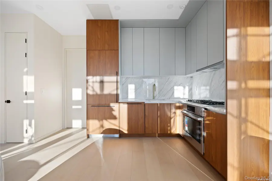 31-16 21st Street #3A, Astoria, NY 11106 - Image #3