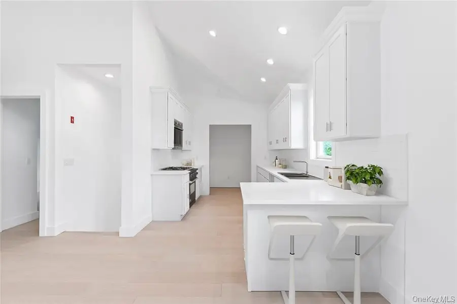 21 Montauk Hwy #2 #2, Westhampton, NY 11977 - Image #2