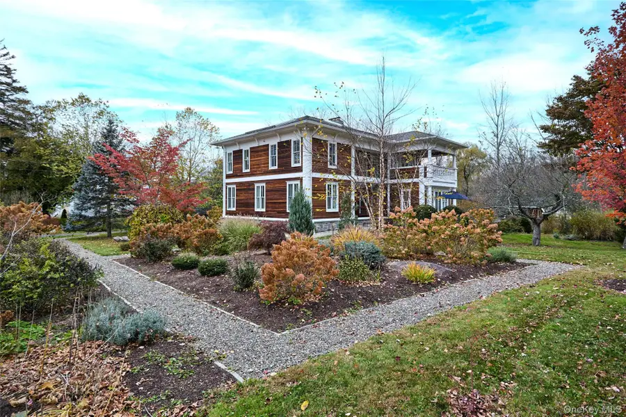 528 Eagle Valley Road, Tuxedo Park, NY 10987 - Image #2