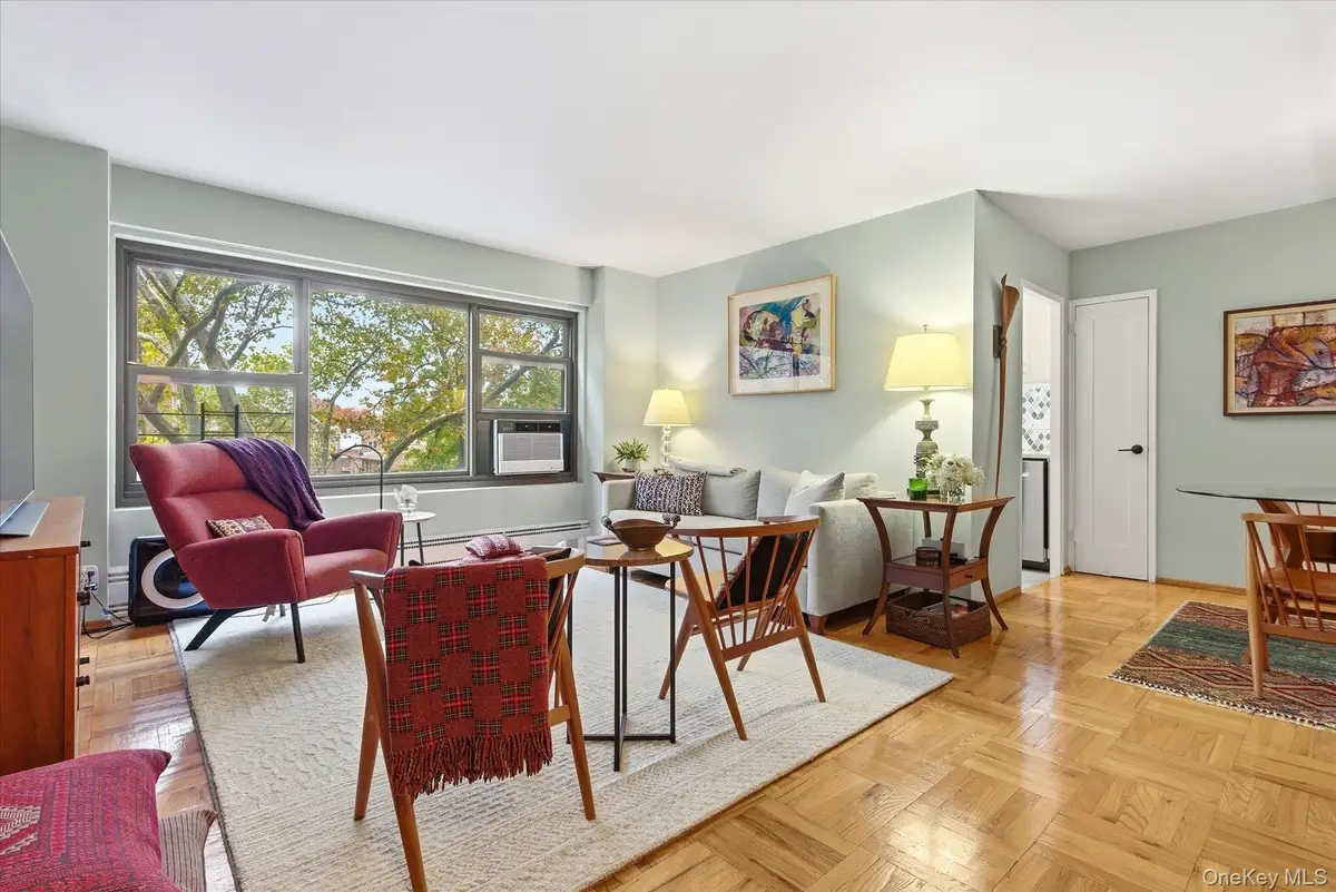 33-52 Crescent Street #5B, Astoria, NY 11106 - #1