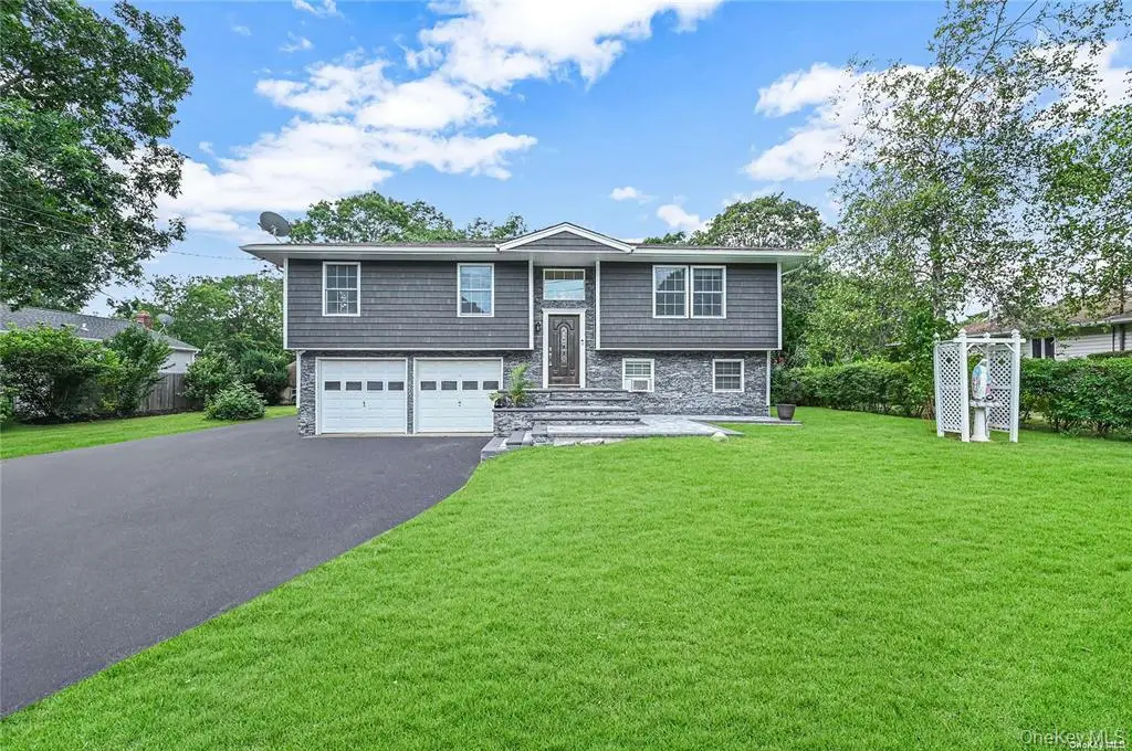 262 N Dunton Avenue, East Patchogue, NY 11772 - Image #1