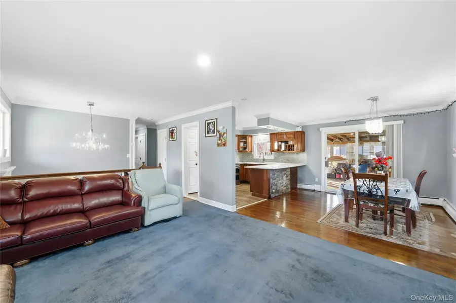 262 N Dunton Avenue, East Patchogue, NY 11772 - Image #3