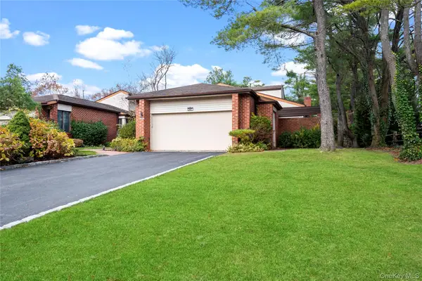 147 Darters Lane, Manhasset, NY 11030