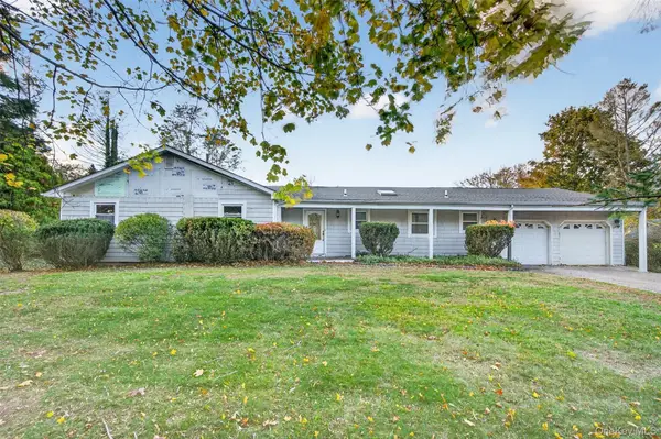 5 Julia Circle, East Setauket, NY 11733