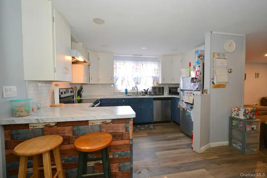 254 Dare Road, Selden, NY 11784 - Image #3