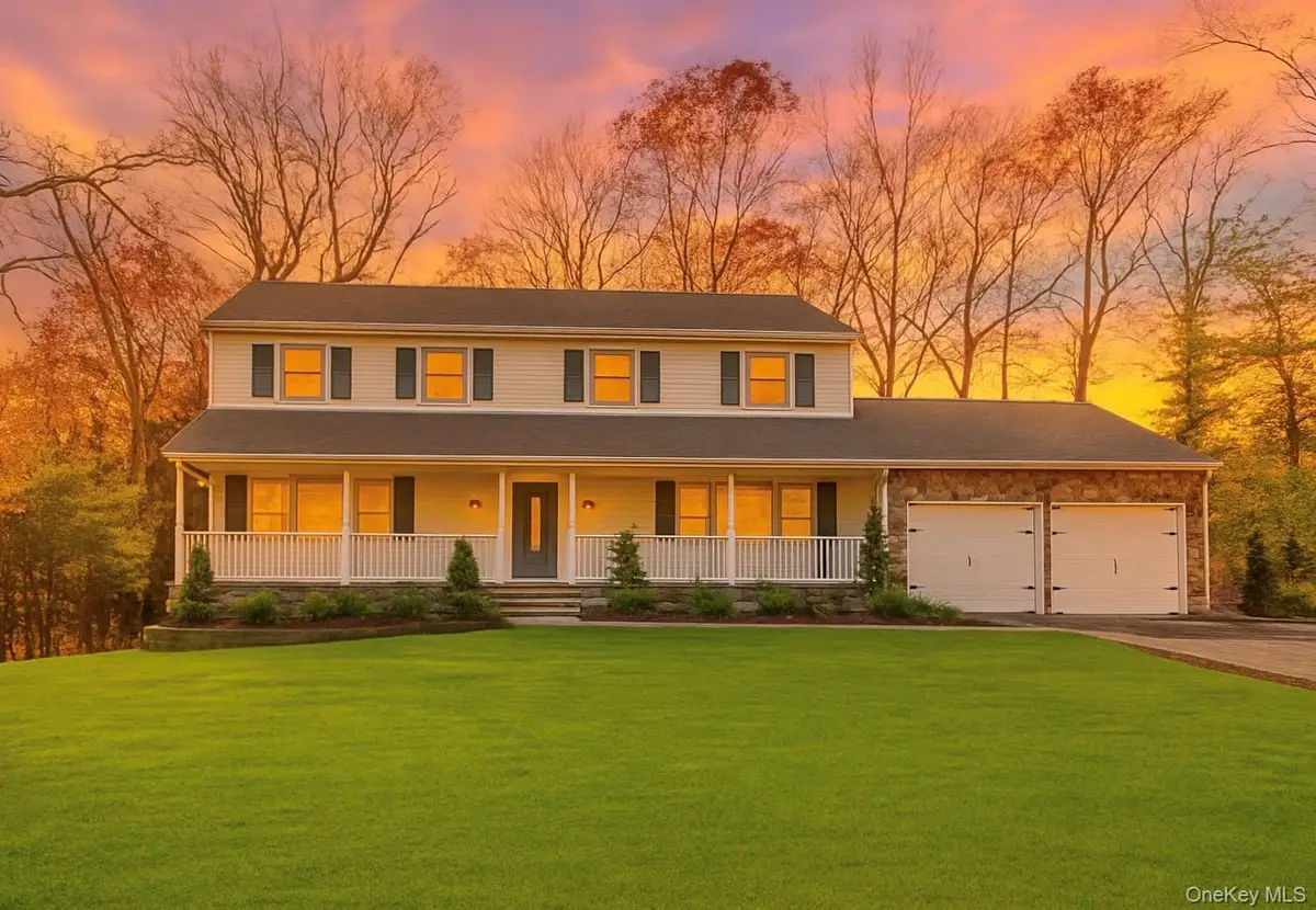 43 Edcris Lane, Huntington, NY 11743 - Image #1