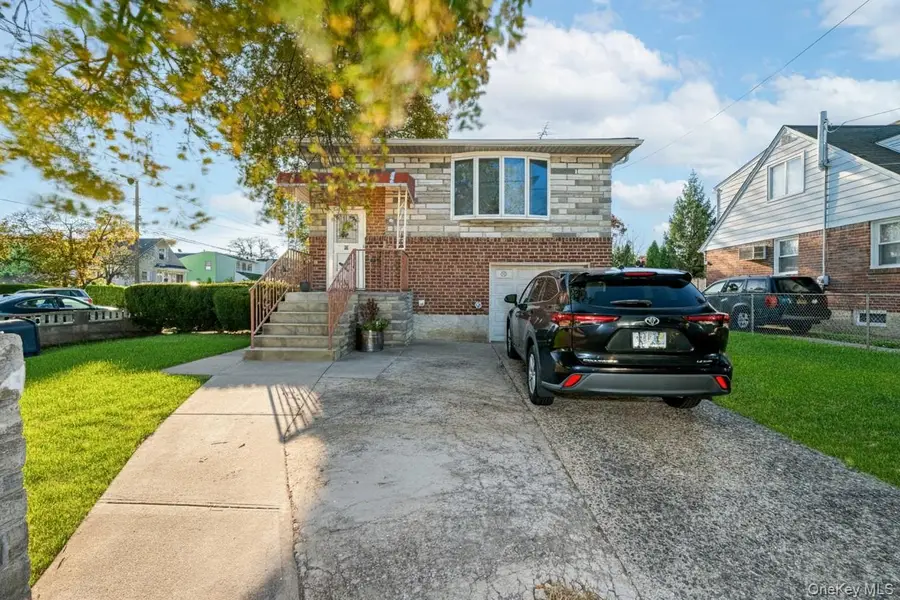 97 Arlington Avenue, Valley Stream, NY 11580 - Image #2